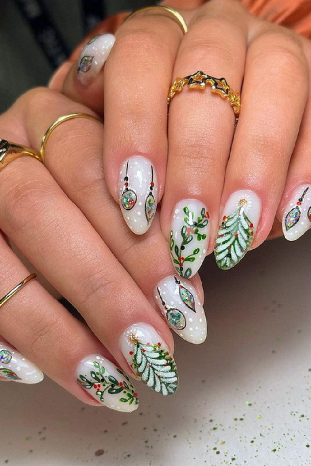 25 Christmas Tree Nails for a pretty winter mani - The Beauty Pursuit